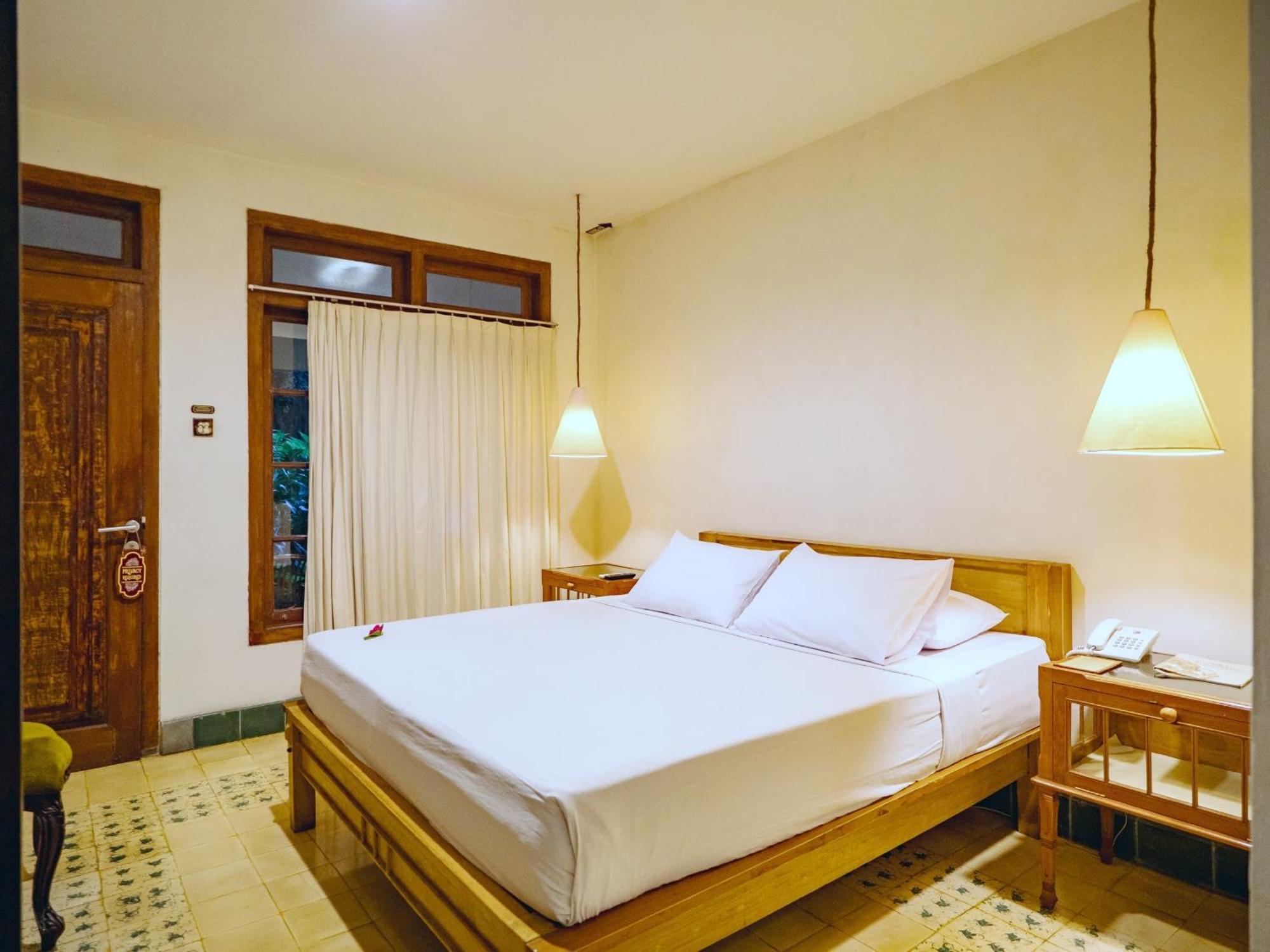 Hotel Tugu Blitar Ngoại thất bức ảnh