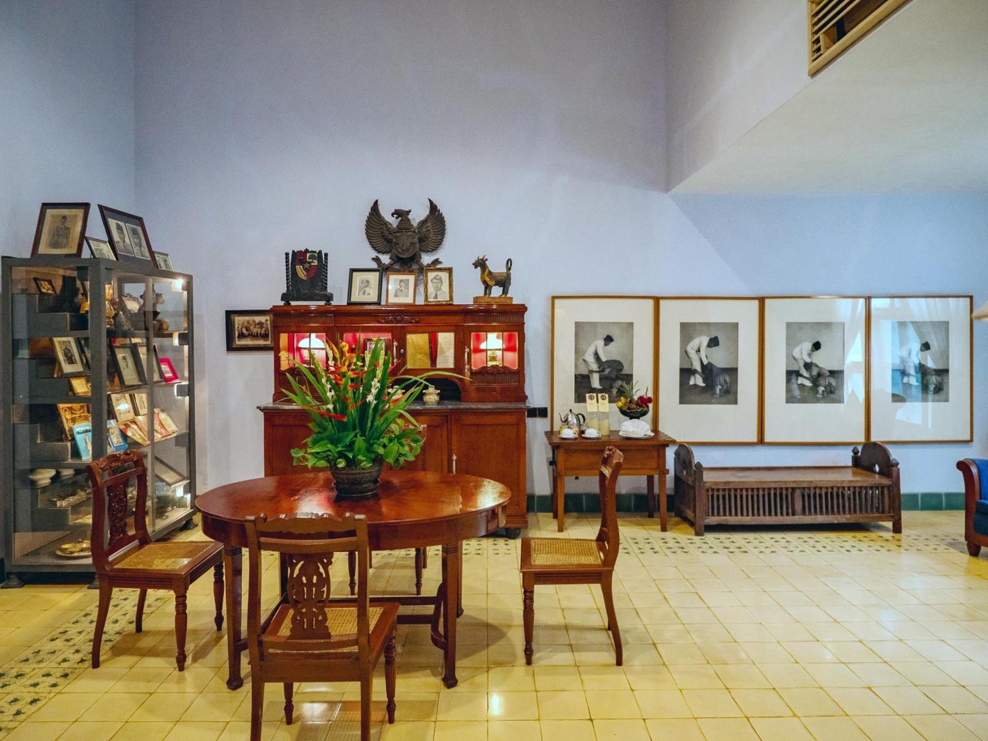 Hotel Tugu Blitar Ngoại thất bức ảnh