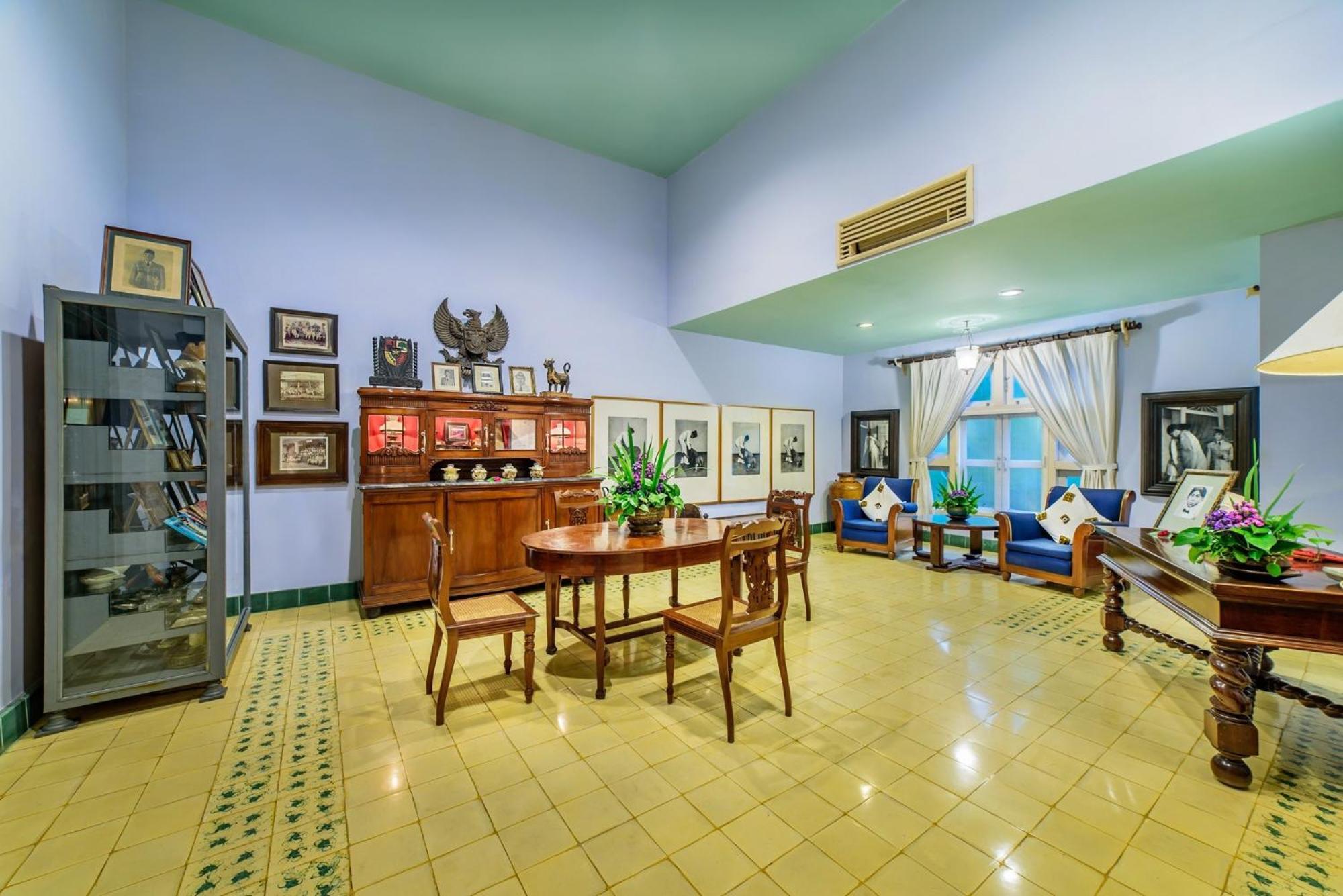Hotel Tugu Blitar Ngoại thất bức ảnh