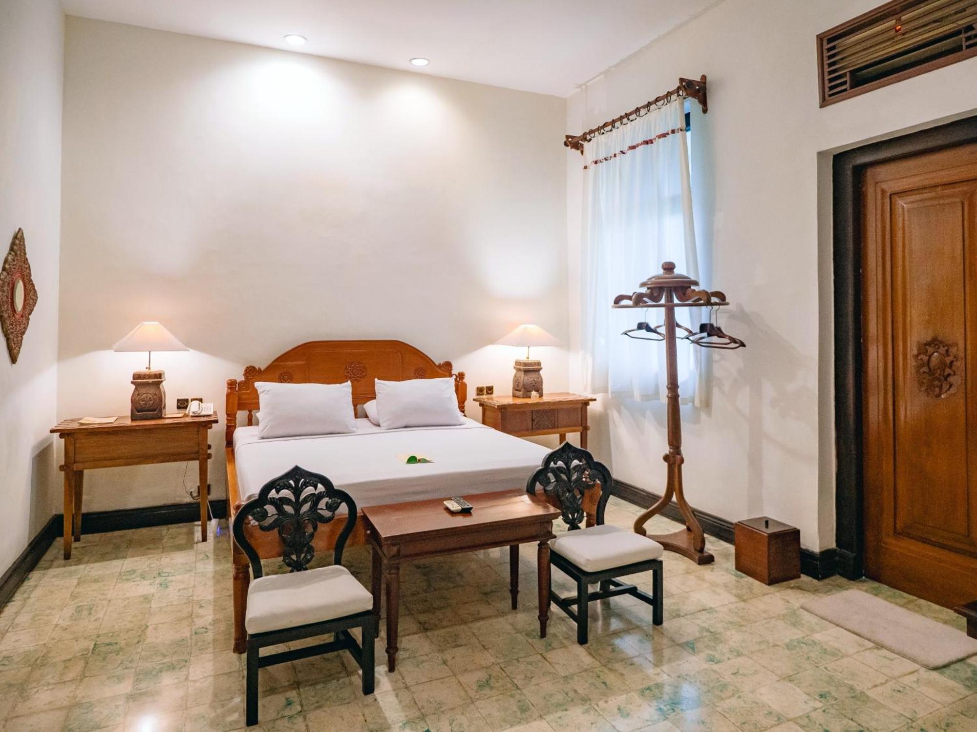 Hotel Tugu Blitar Ngoại thất bức ảnh