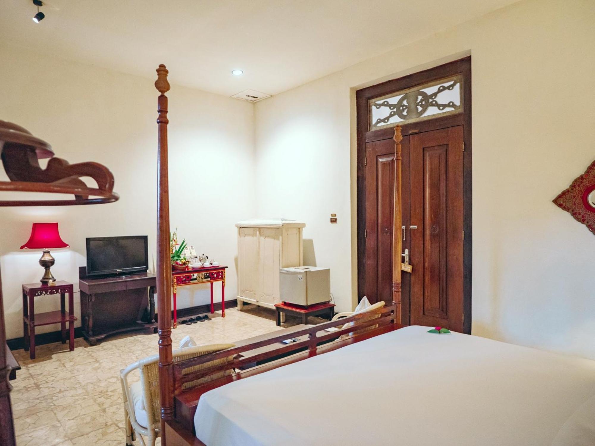 Hotel Tugu Blitar Ngoại thất bức ảnh
