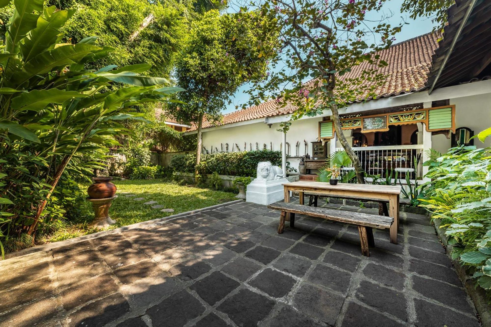 Hotel Tugu Blitar Ngoại thất bức ảnh