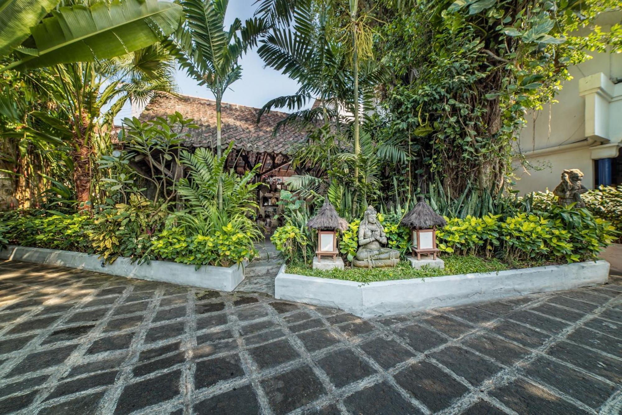 Hotel Tugu Blitar Ngoại thất bức ảnh